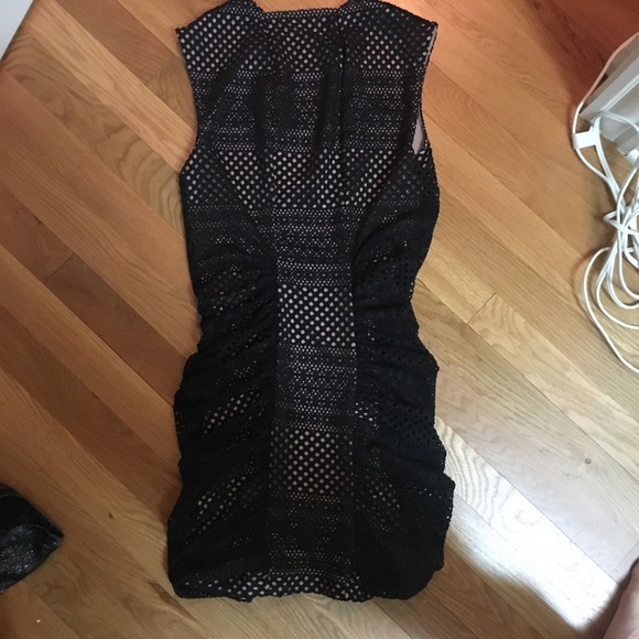 STUNNING PARTY DRESS - Picture 2 of 2